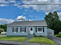 576 Hillside Avenue Berlin Nh 03570