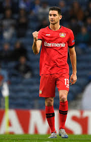 Disfruto de ser convocado, pero ¿a quién vas a sacar? Uefa Europa League On Twitter Lucas Alario Gives Leverkusen The Lead In Porto Aggregate Porto 1 3 Leverkusen Uel