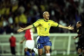 Here are the top 25 quotes on the legendary brazilian striker ronaldo by renowned players and managers in world football. Jose Mourinho Ranks Brazilian Ronaldo Over Cristiano And Lionel Messi In Goat Debate London Evening Standard Evening Standard