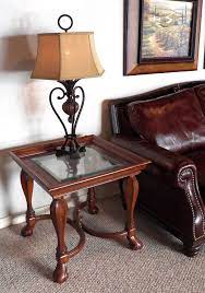 thomasville end table 0110359