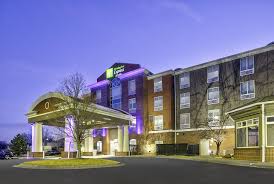 holiday inn express hotel suites
