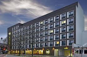 It offers business travelers and tourists easy access to the city center, including sights such as the famous cathedral and old town, the lanxess arena, the rhein energie stadium and the city's many other cultural treasures. B B Hotel Koln Ehrenfeld Room Reviews Photos Cologne 2021 Deals Price Trip Com