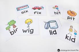Words that rhyme with car include far, star, bar, jar, jaw, par, bourgeois, secular, spar and blah. Cvc Rhyming Words Matching Games The Kindergarten Connection