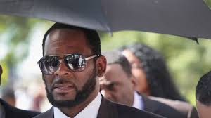 Kelly trial approaches, prosecutors want to include alleged evidence of bribes and recordings of threats by sonia moghe , cnn updated 1907 gmt (0307 hkt) july 26, 2021 R Kelly Attacked In Jail After Prison Bans Visitors Due To His Rowdy Fans Outside Ents Arts News Sky News