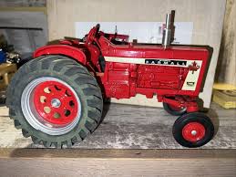1 16 scale ih farmall 706 tractor wide