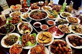今年春节上门做年夜饭太火有人10天挣2万：你出去吃还是在家？