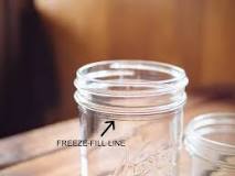Can I freeze juice in mason jars?