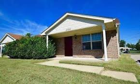 As of july 2021, the average apartment rent in fort worth, tx is $795 for a studio, $1,094 for one bedroom, $1,469 for two bedrooms, and $1,529 for three bedrooms. Houses For Rent Near Me Rent Com