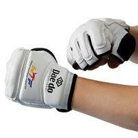 Amazon Com Daedo Tkd Gloves Sports Outdoors