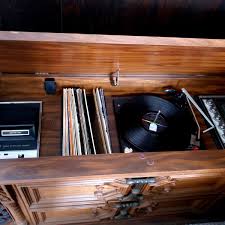 vine console stereo system