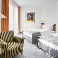A wide range of personalized services are available for guests of holiday inn berlin city center east prenzlauer it is also a short walk from berlin schonhauser allee railway station. Holiday Inn Berlin City Center East Prenzlauer Berg In Berlin Deutschland From 95 Photos Reviews Zenhotels Com