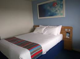 travelodge rugby central google hotels