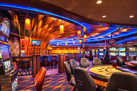 Center Bar Casino Design Feature Casino Games Las Vegas