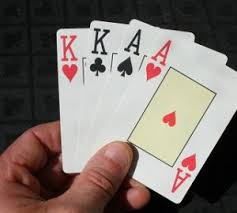 For example, if there were four clubs on the board and a player had one club in their hand they would not have a flush in plo (they would in hold'em, however). How To Plau Omaha Poker Beginners Omaha Poker