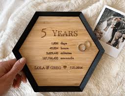 the 25 best wooden anniversary gifts of