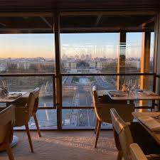 restaurants with view of eiffel tower