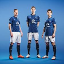 Grab the latest everton fc kits 2018/2019 dream league soccer. Umbro Reveal Everton 2014 15 Home Kit Soccerbible Everton Football Kits Football Outfits
