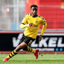 Cuenta dedicada a moukoko 💛. B R Football On Twitter Borussia Dortmund Wonderkid Youssoufa Moukoko Will Now Be Eligible To Play For The First Team From November A New Rule Change In German Football Means The 15 Year Old Can