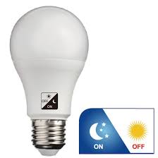 outdoor light bulbs a60 e27 led dusk