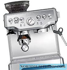 Metode pembuatan kopi espresso yaitu dengan memaksa air panas yang hampir mendidih melewati gumpalan bubuk kopi yang padat. Mesin Espresso Terbaik Yang Boleh Anda Beli Dapur 2021