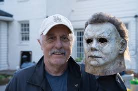 Carpenter told the hollywood reporter in a 2015 interview that the movie's art director instead picked up a mask of captain kirk at a magic shop and applied a few alterations to it to create the iconic look of michael myers: Halloween Nick Castle Puts On The Mask Once More As Michael Myers