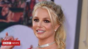 In framing britney spears, the unauthorized project which premiered friday on fx and hulu, key insiders who were once tied to britney are featured in the doc, addressing everything from her meteoric rise to fame to how her image was painted in the. Awjd7 Eugi Wrm