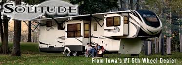 It covers a range of 12100 to 14200 pounds which makes it durable. Solitude 5th Wheels By Grand Design Sales Good Life Rv