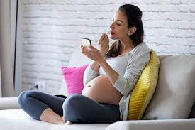 safe to wear makeup while pregnant