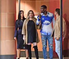 Paul pogba, his wife, maria zulay, and their son labile shakur were recently seen having good family time in their mansion in manchester. Manchester United Star Paul Pogba Relaxes In Swanky London Restaurant With His Wife And Friends Aktuelle Boulevard Nachrichten Und Fotogalerien Zu Stars Sternchen