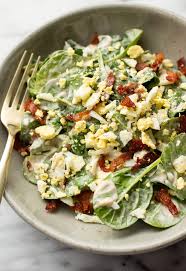 spinach salad with bacon and eggs
