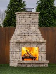 Outdoor Fireplace With Pizza Oven
