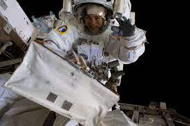 Kimbrough has spent a total of 52 hours and 43 minutes spacewalking. Datei Jessica Meir First All Female Spacewalk In History 2019 10 18 Jpg Wikipedia