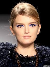 fall 2016 makeup trends cobalt eyes