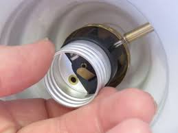 how to wire a light bulb socket storables
