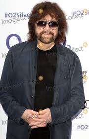 The elder, laura lynne, was born in december 1979, while his younger daughter, stephanie. Jeff Lynne Pictures And Photos