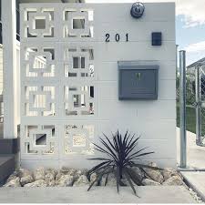 外観 ポーチデザイン おしゃれまとめの人気アイデア pinterest rachel k willetts 花ブロック モダンな中庭 家の正面