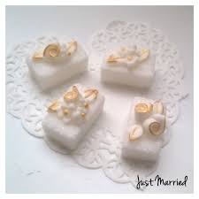 Le zollette di zucchero sono belle e decorative rispetto allo zucchero semolato semplice. Segnaposto Matrimonio Zollette Di Zucchero