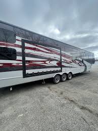 luxe 48fb largest full time toy hauler