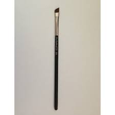 mac cosmetics 266 small angle brush