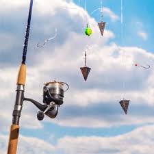 Saltwater kayak fishing gives fishermen lots of challenges, despite the difficulty, this kind of fishing is adventurous. The 3 Rigs You Need For Surf Fishing