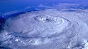 Hurikán, tornádo, hurikán, tornádo png. K Usa Se Blizi Hurikan Na Severu Zabijelo Tornado Globe24 Cz