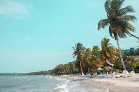 Er zijn een aantal mooie stranden in guatemala. Livingston Am Rio Dulce African Vibes In Guatemala