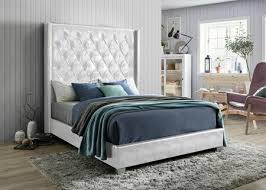 Queen Size Bed With Tufted Headboard