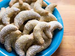 In austria, christmas starts late in the afternoon on heilige abend, or christmas eve. Vanillekipferl German Vanilla Crescent Cookies Plated Cravings