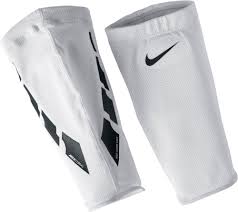 Nike Elite Guard Sleeves White Black