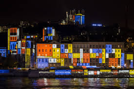 The lyon cork fief is not for nothing the capital of french gastronomy. Fete Des Lumieres Lichterfest In Lyon