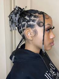 short knotless braids with beads hairstyles