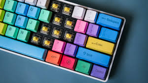 What to Look for in a Mechanical Keyboard - Review Geek