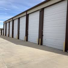 storage facilities in lake hav city