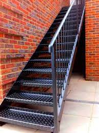 Staircase Outdoor Railing Design